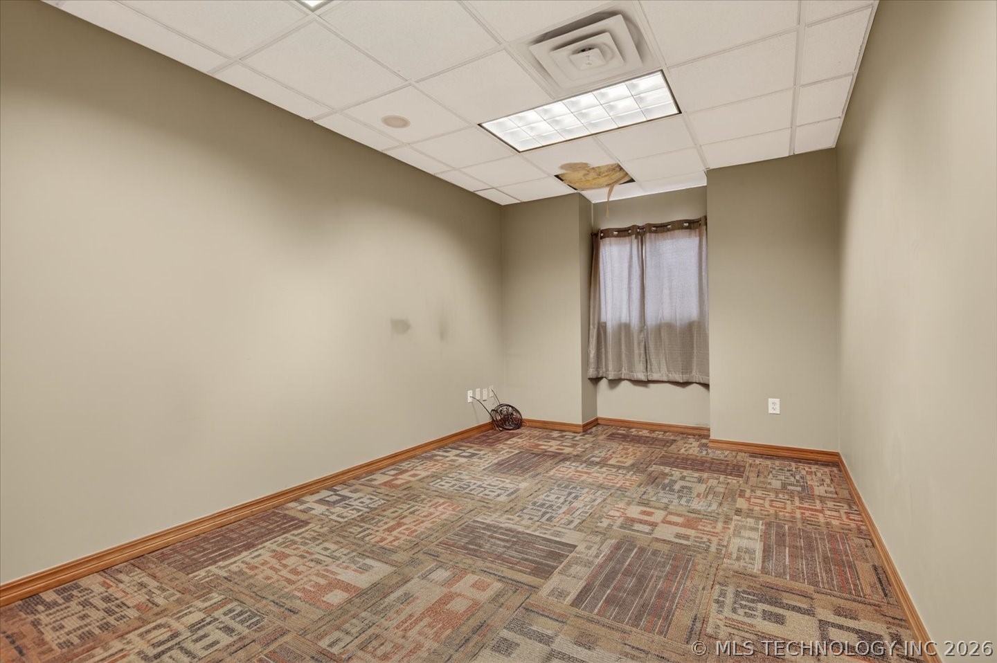 1065 Washington Boulevard Property Photo 19