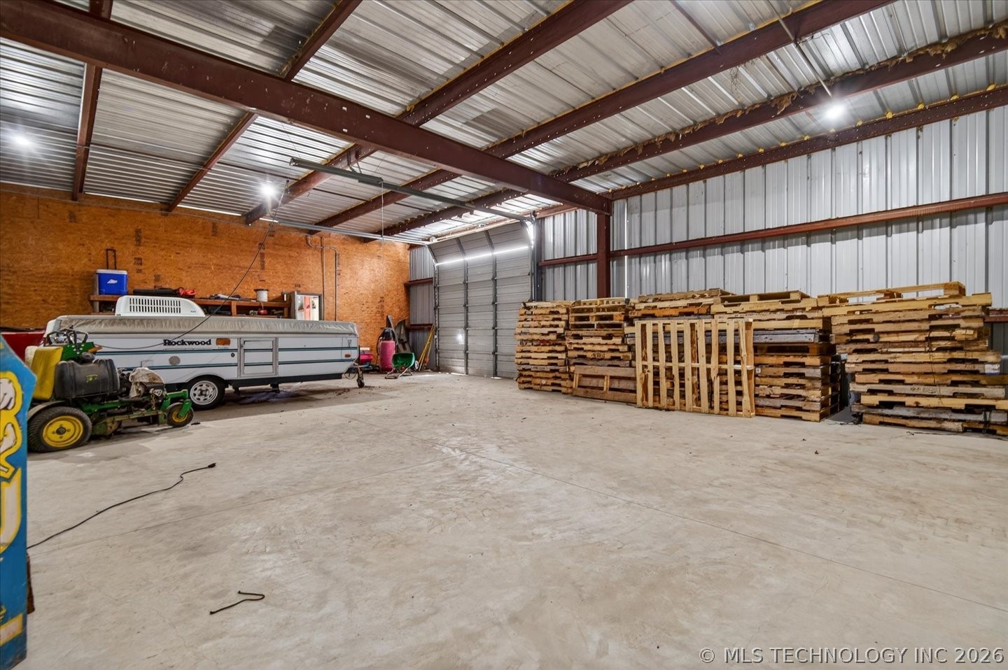 1065 Washington Boulevard Property Photo 23