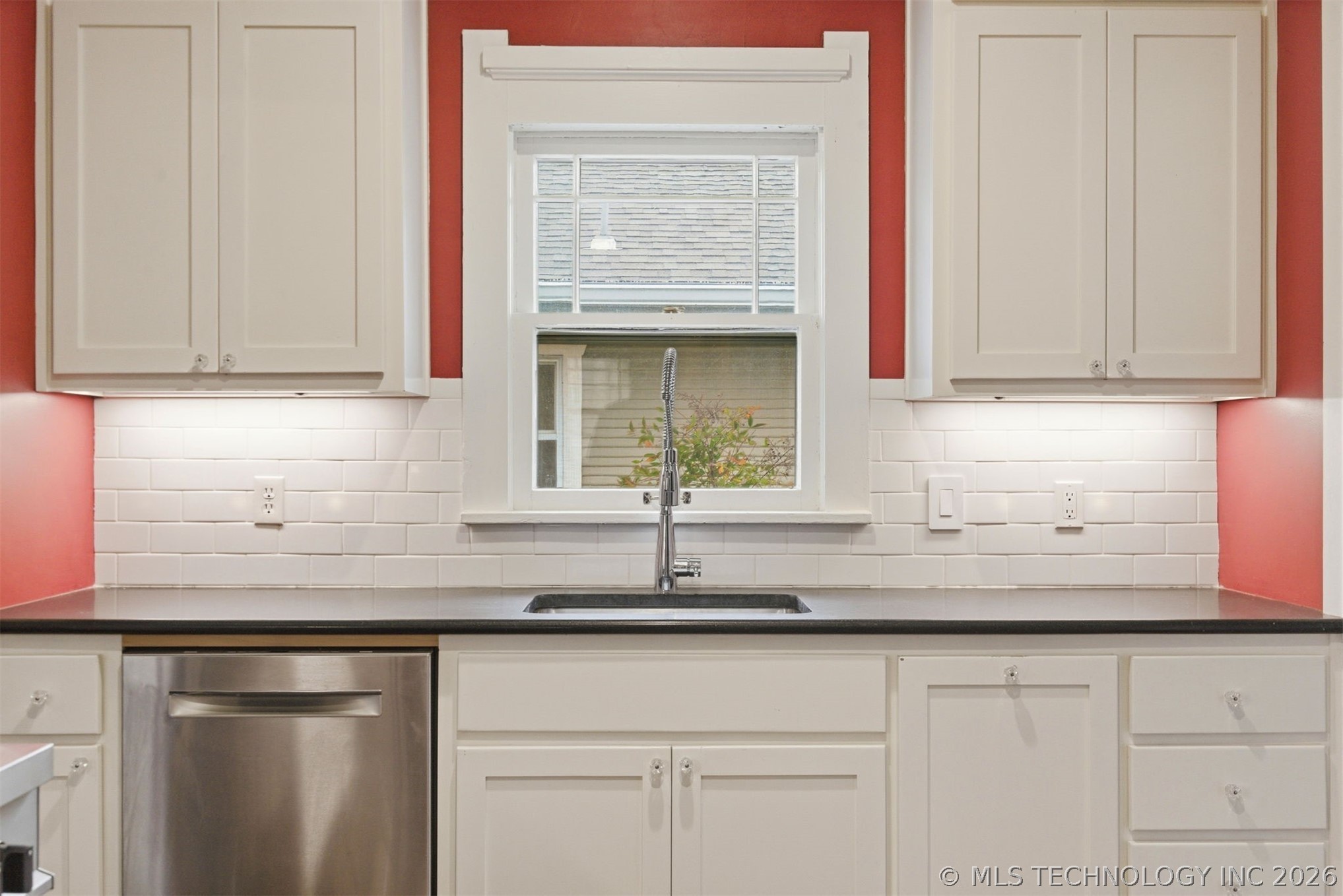1855 16th Place Property Photo 8