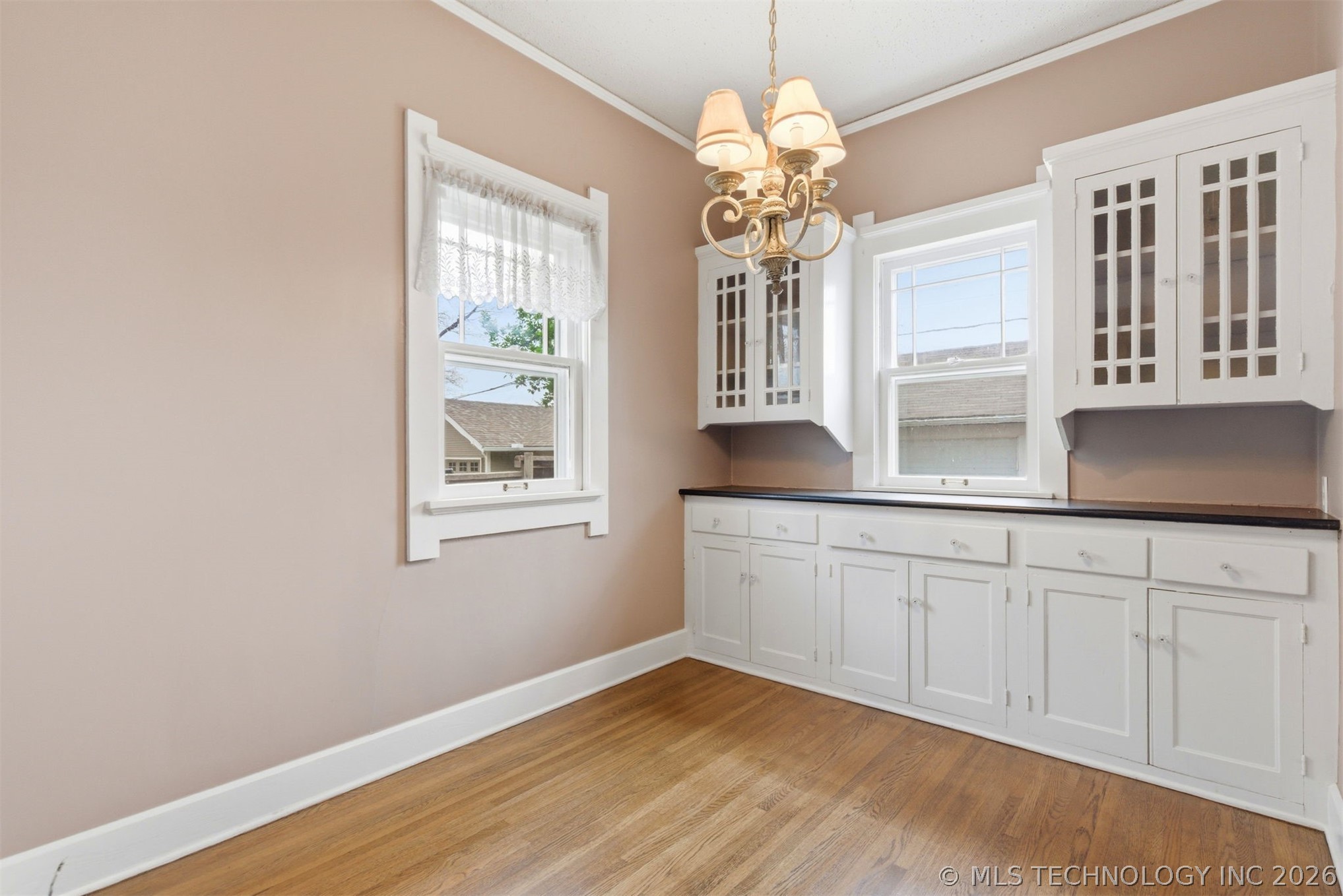 1855 16th Place Property Photo 12