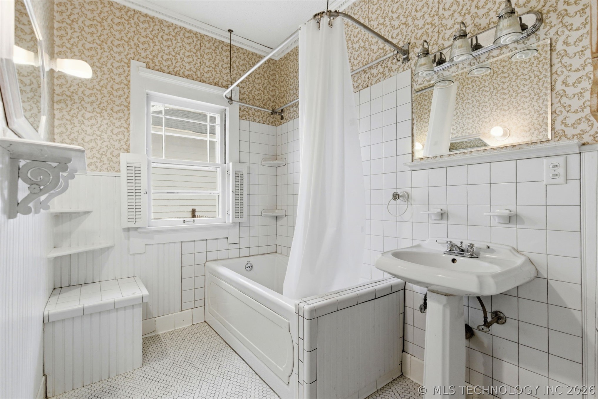 1855 16th Place Property Photo 15
