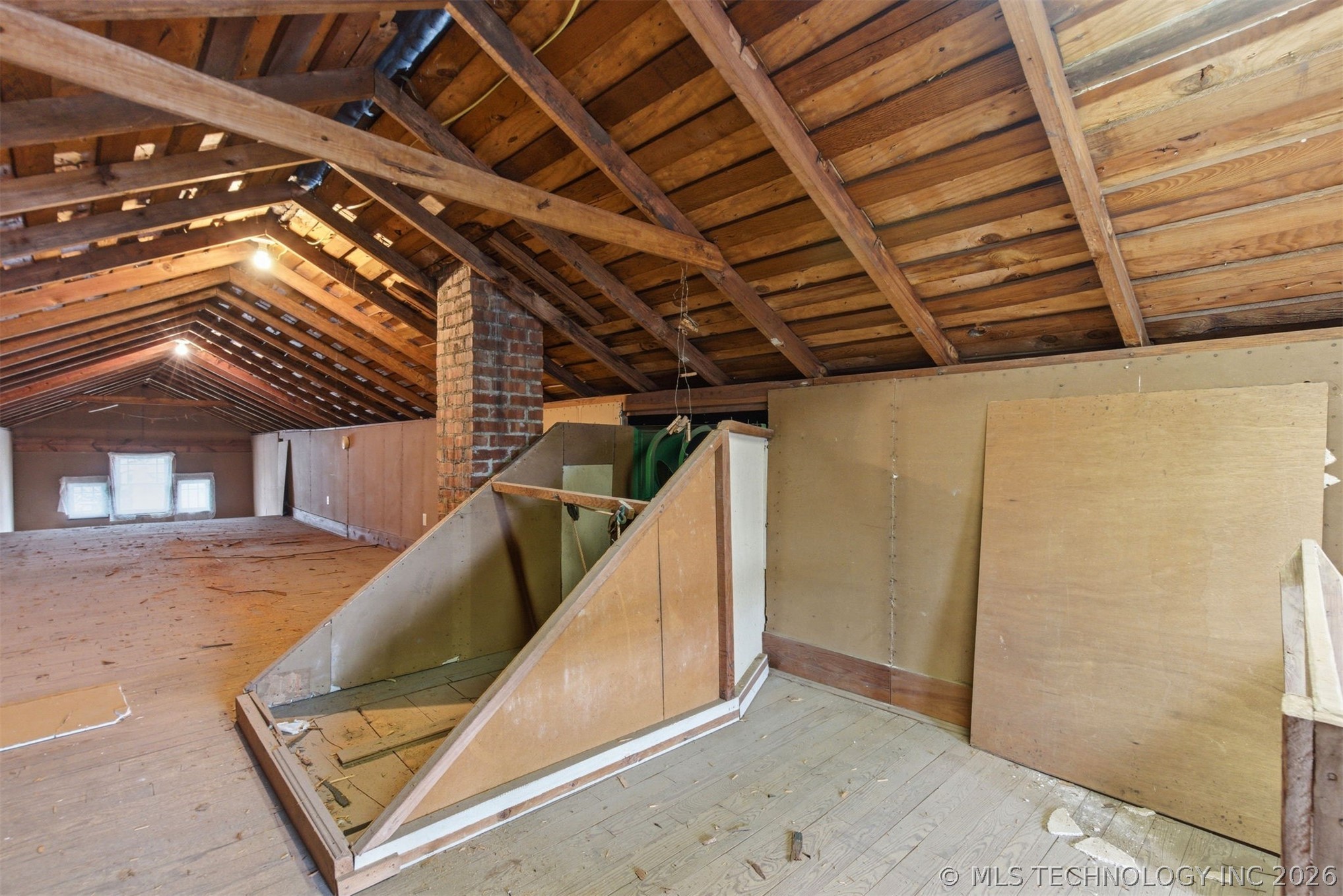 1855 16th Place Property Photo 19