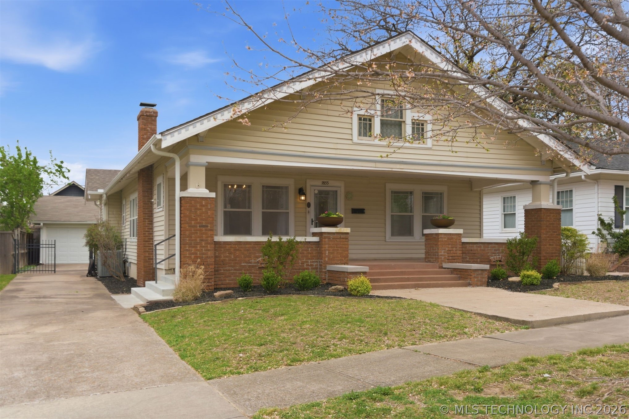 1855 16th Place Property Photo 25