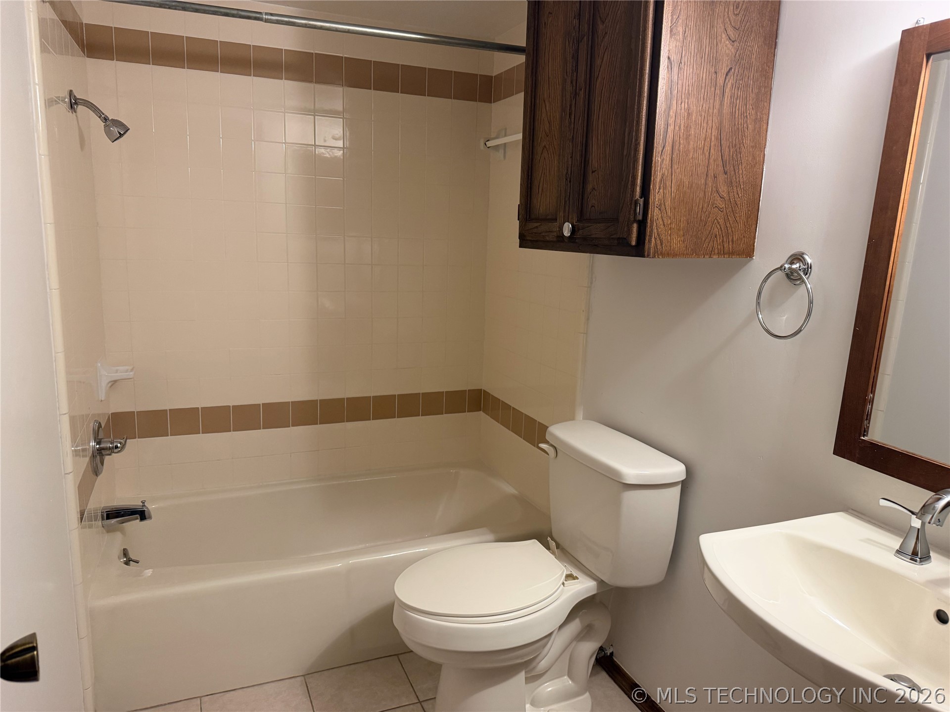 2855 E 90th Street 28 Property Photo 13