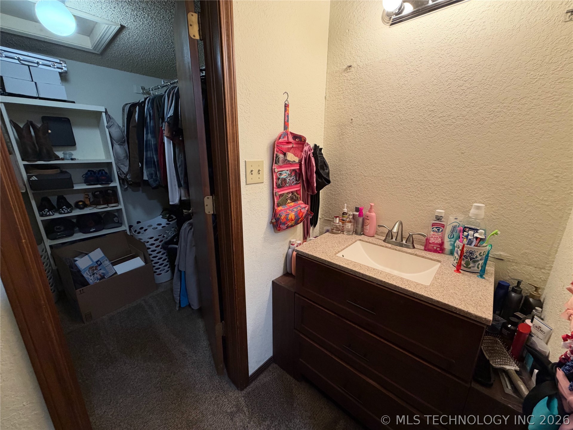 2855 E 90th Street 28 Property Photo 27