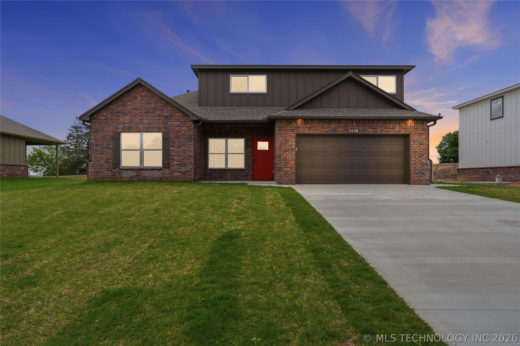 1528 E Grayson Avenue Property Photo 1