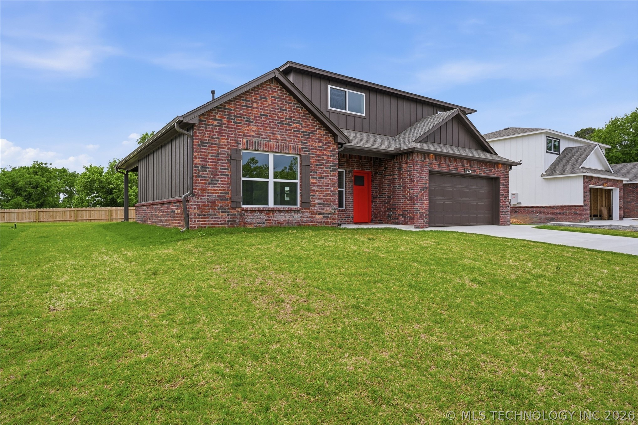 1528 E Grayson Avenue Property Photo 8
