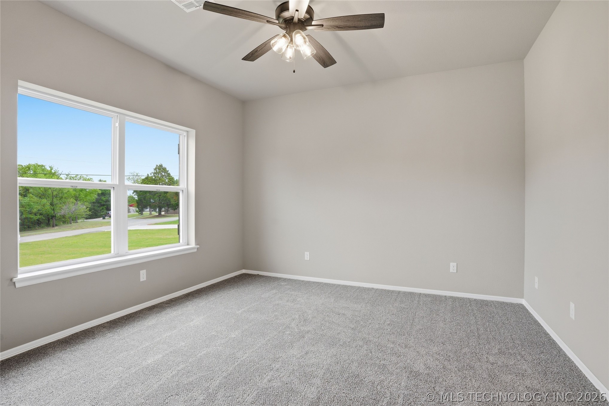 1528 E Grayson Avenue Property Photo 19
