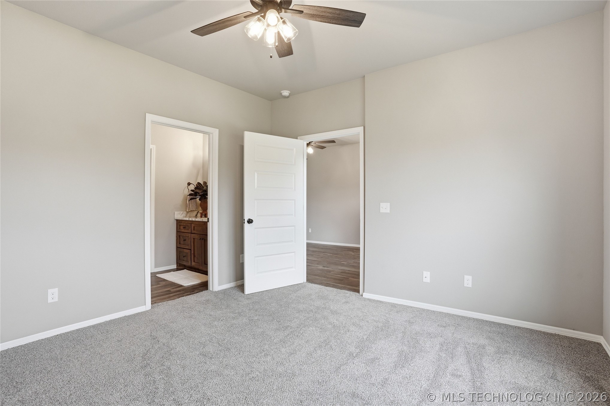 1528 E Grayson Avenue Property Photo 20