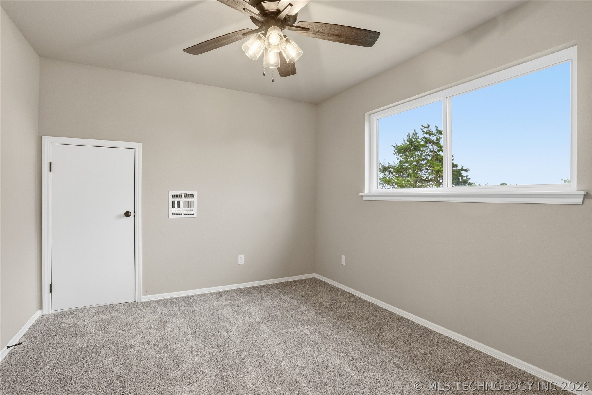 1528 E Grayson Avenue Property Photo 32
