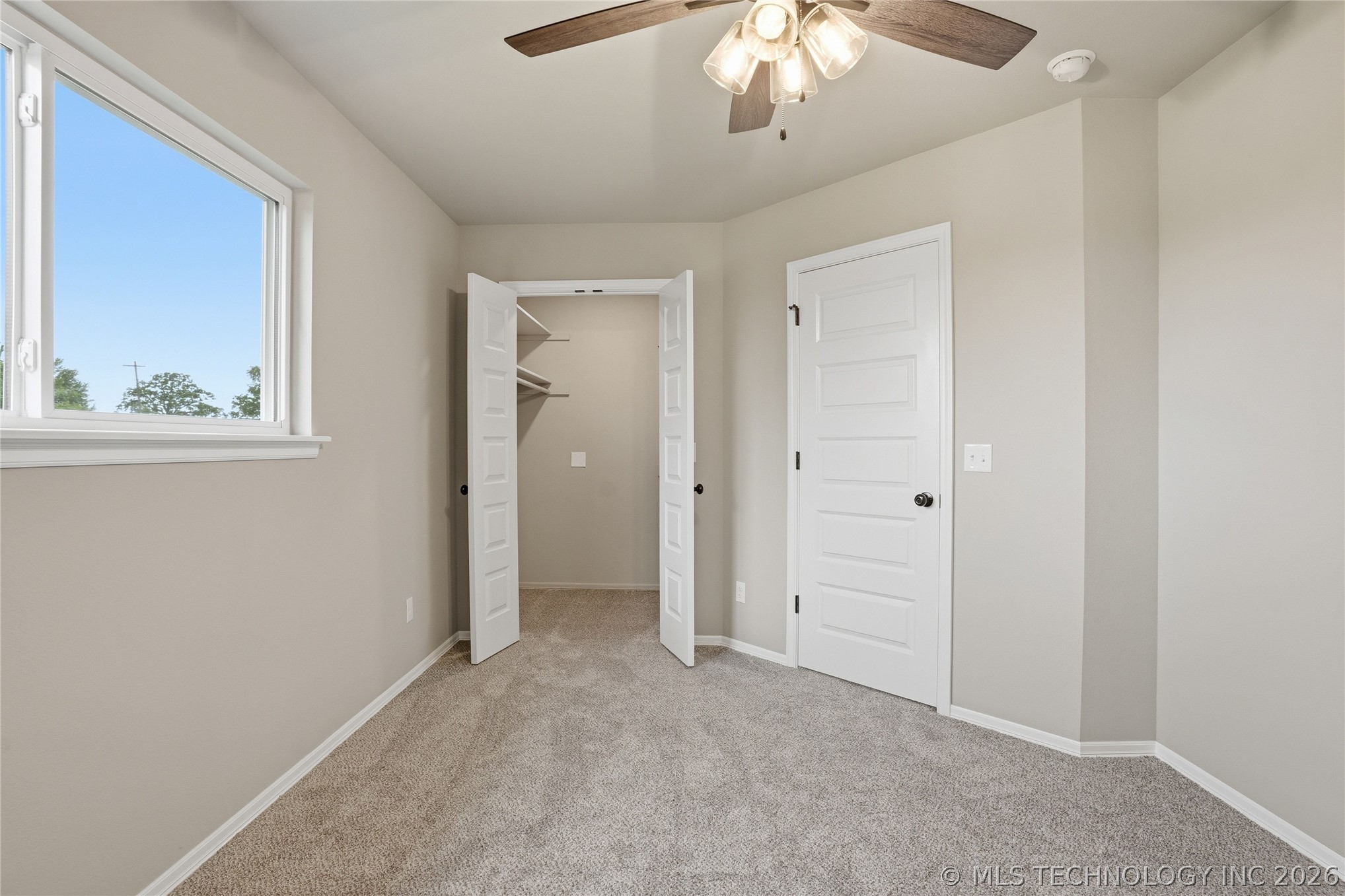 1528 E Grayson Avenue Property Photo 33