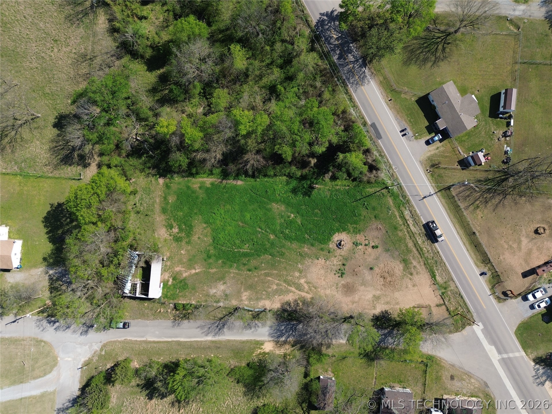 W Pine Property Photo 4