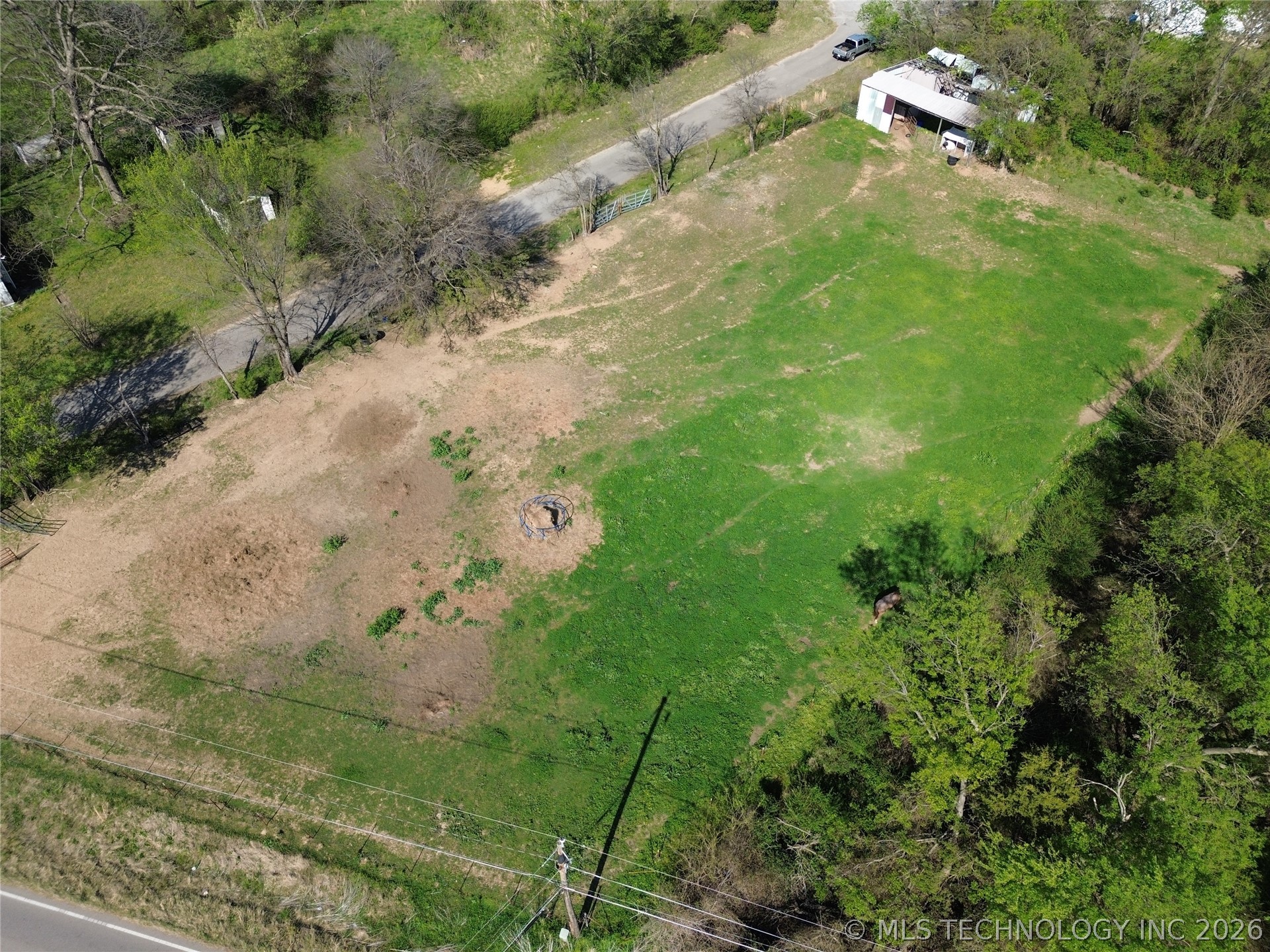 W Pine Property Photo 5