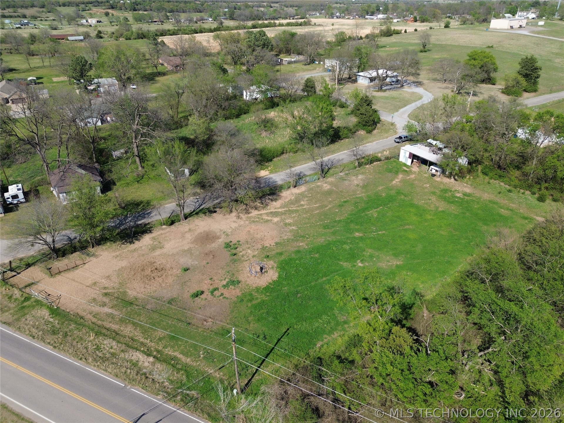 W Pine Property Photo 6