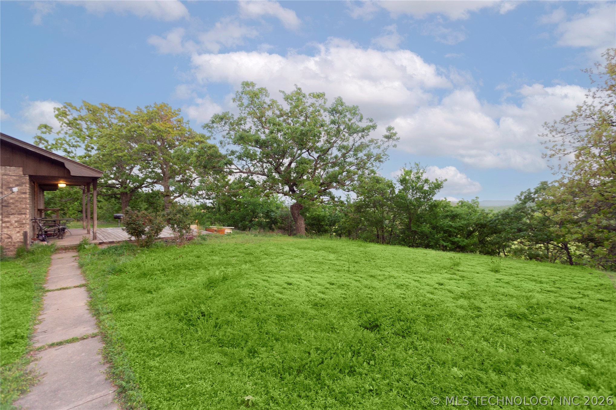 106754 S 4282 Property Photo 12