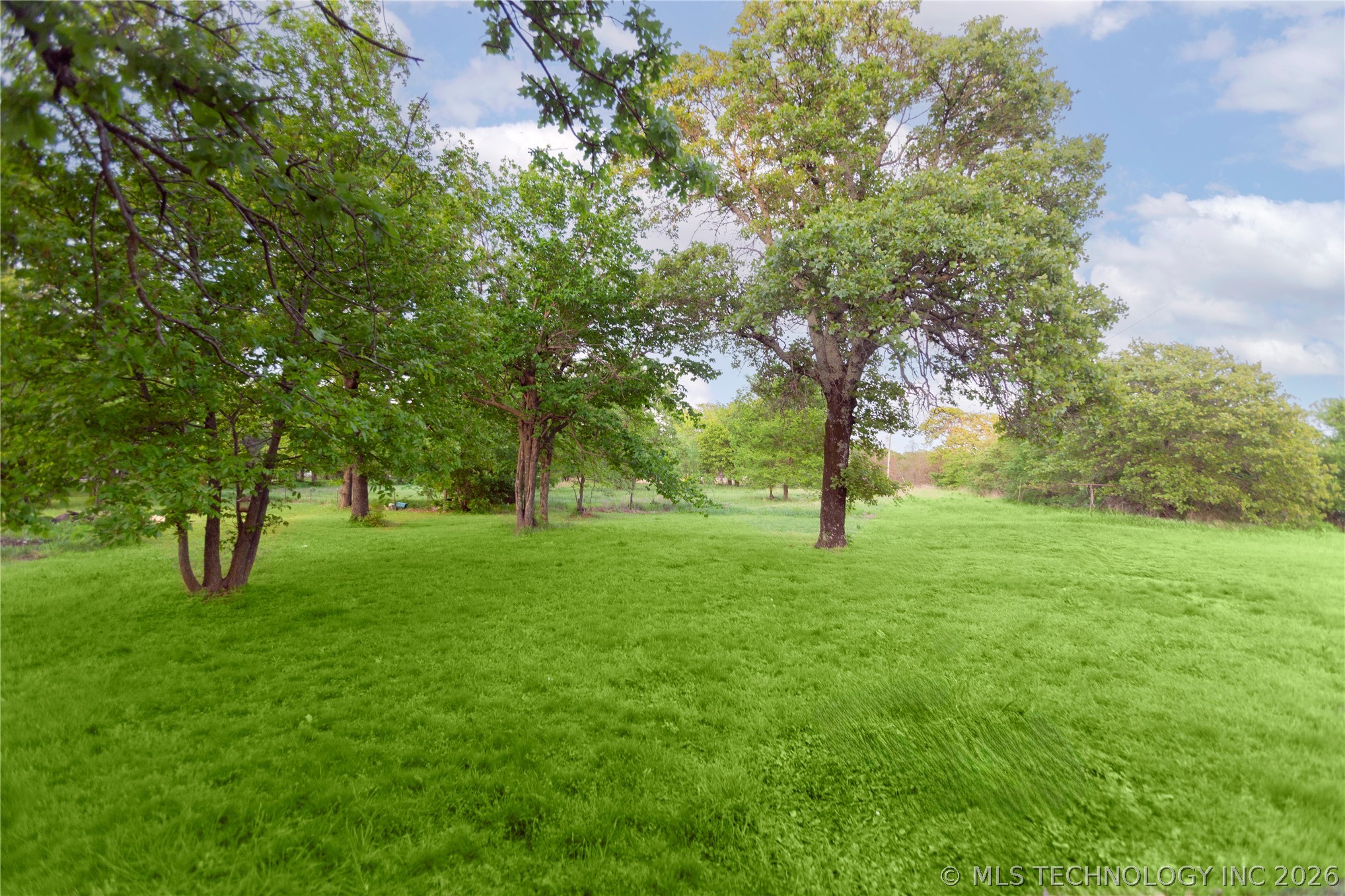 106754 S 4282 Property Photo 13