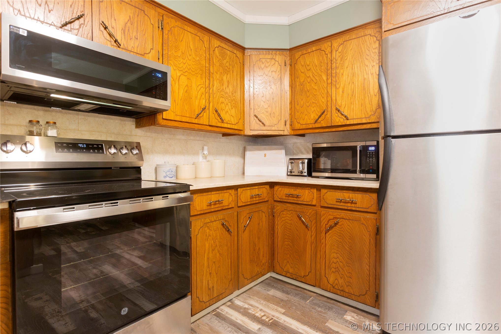 106754 S 4282 Property Photo 25