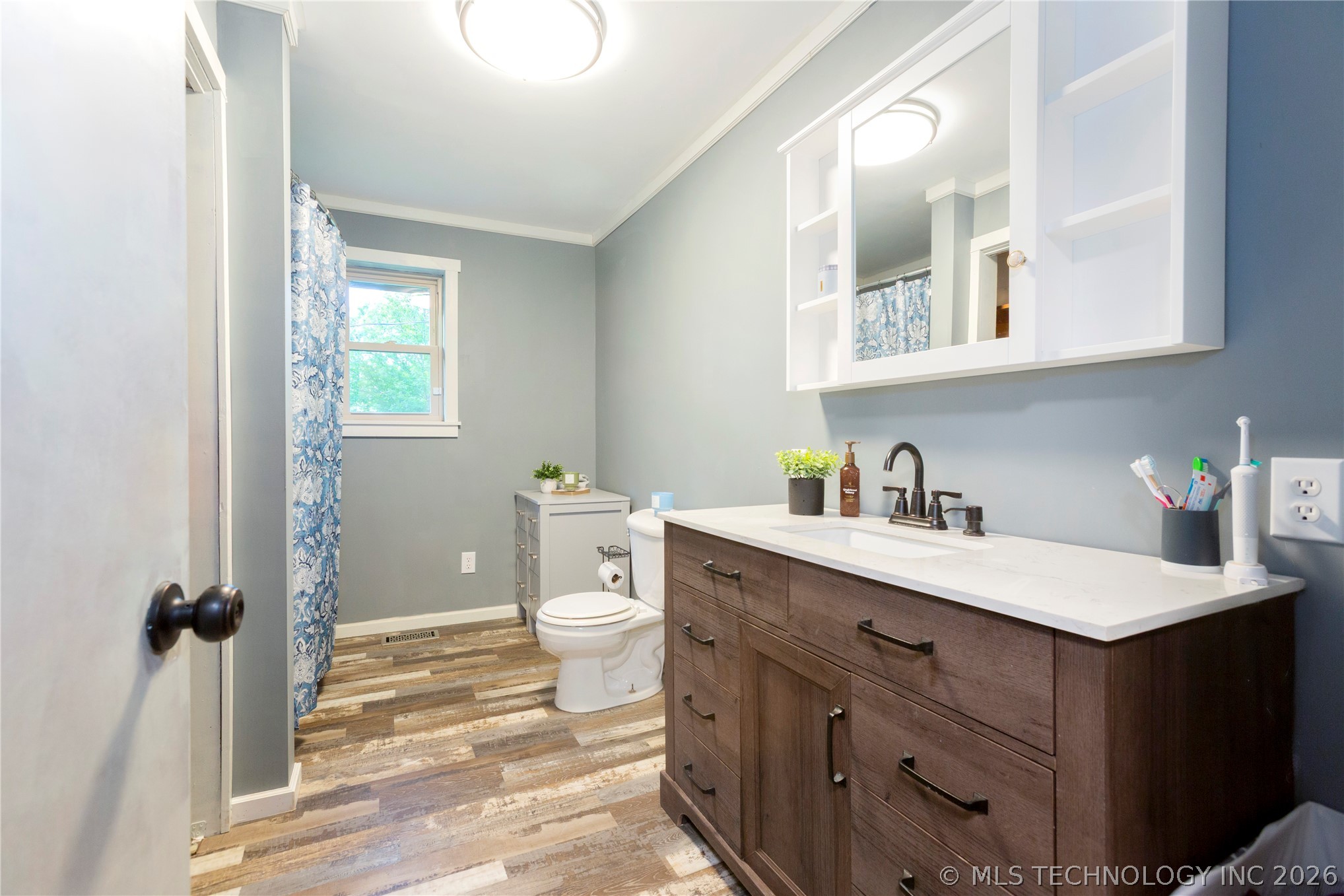 106754 S 4282 Property Photo 27