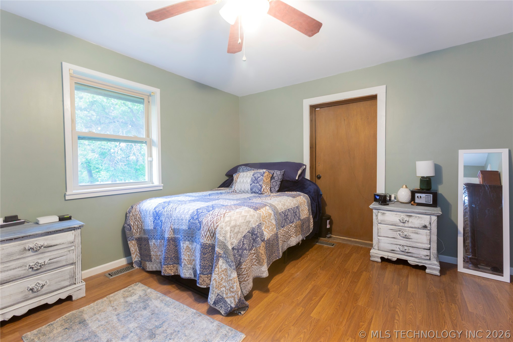 106754 S 4282 Property Photo 31