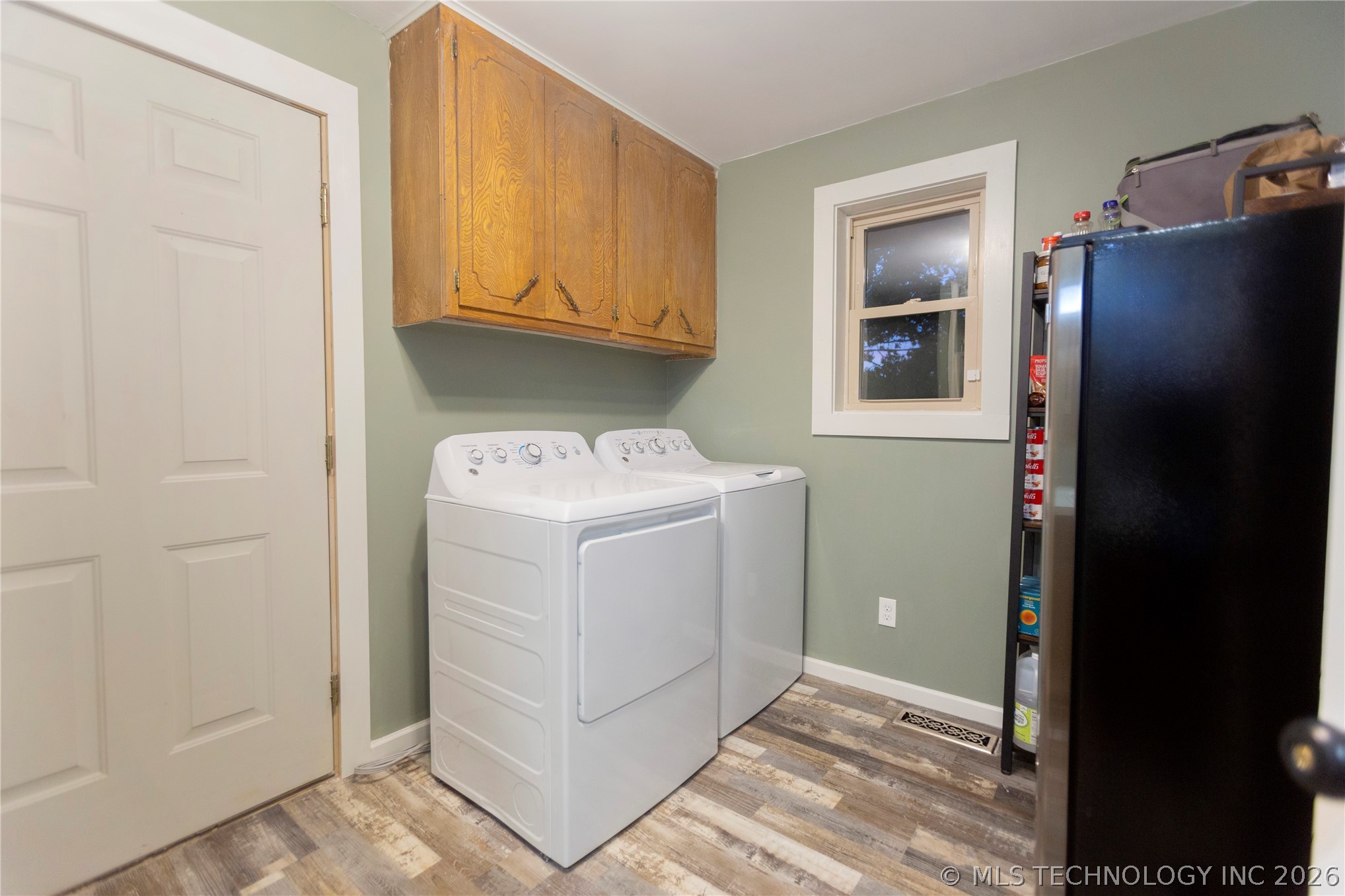 106754 S 4282 Property Photo 36