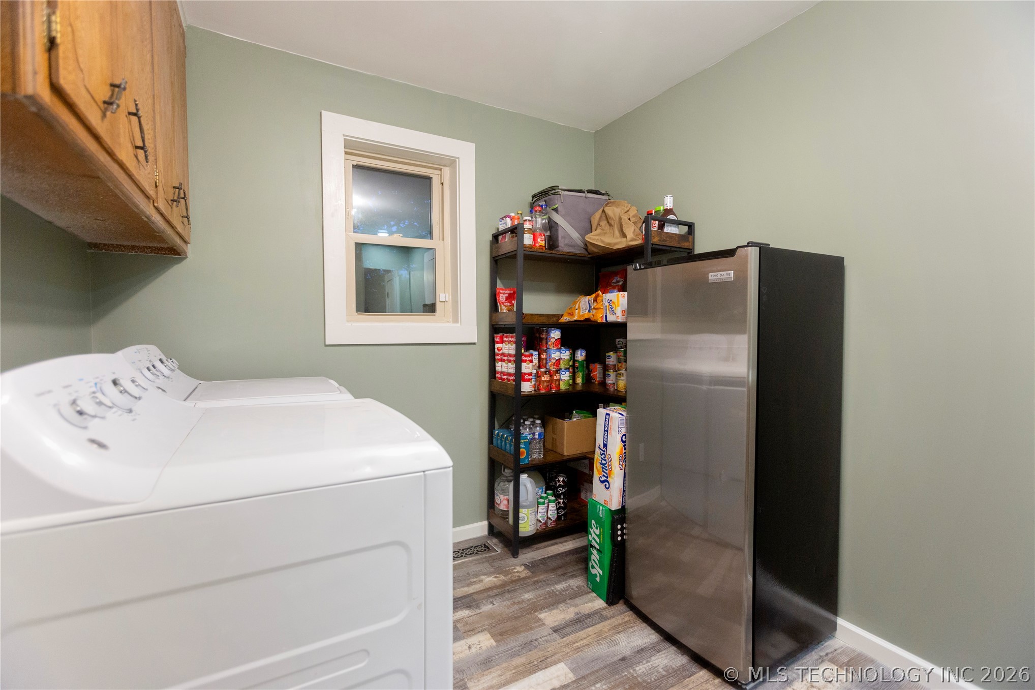 106754 S 4282 Property Photo 37