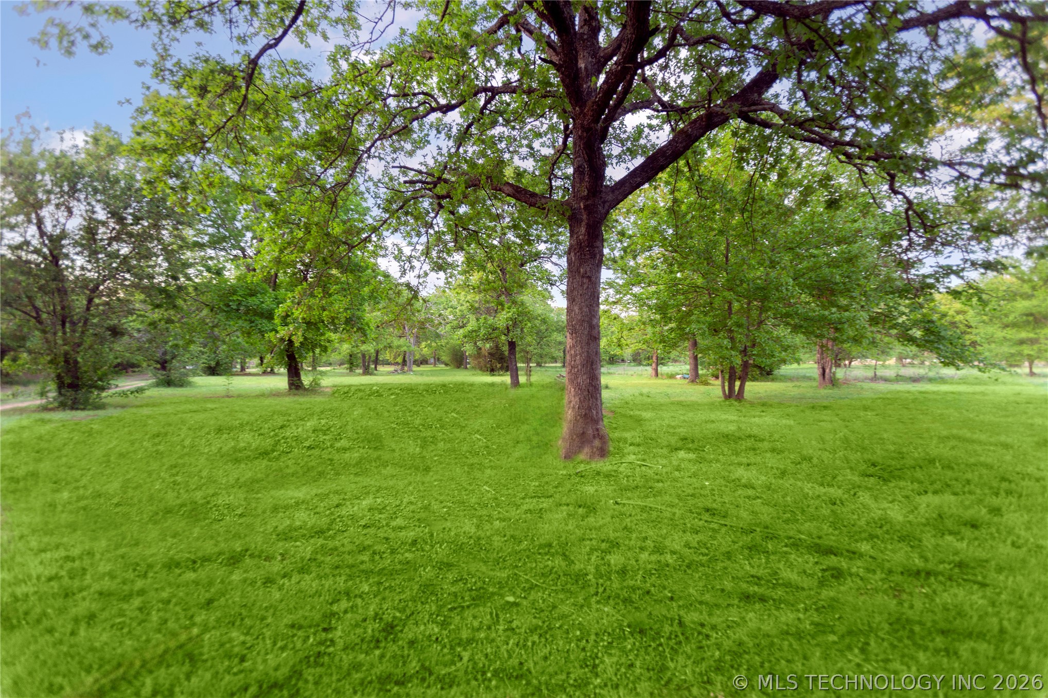 106754 S 4282 Property Photo 39