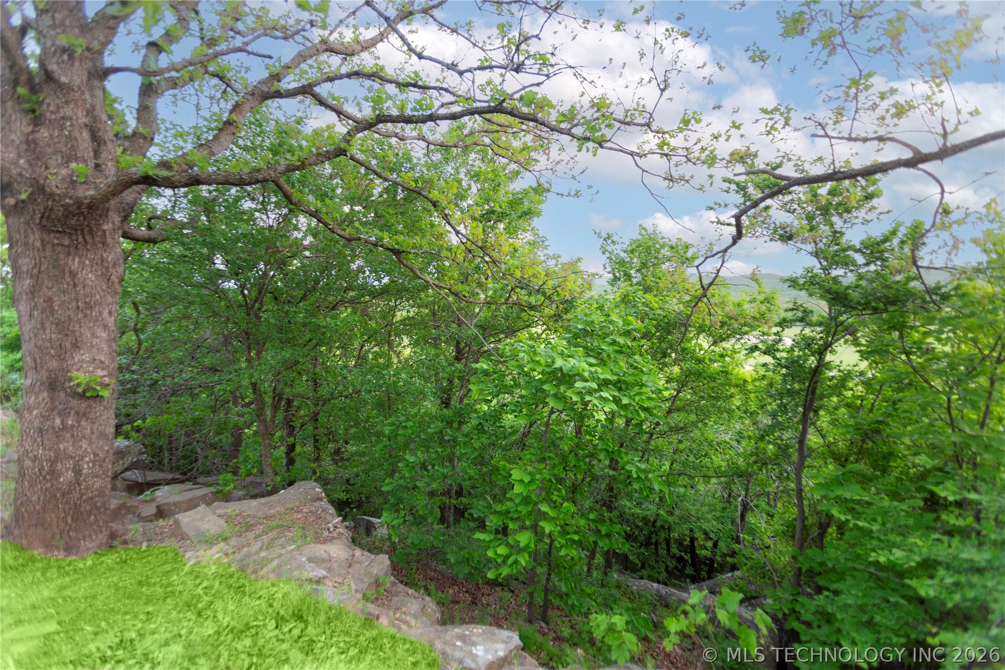106754 S 4282 Property Photo 40