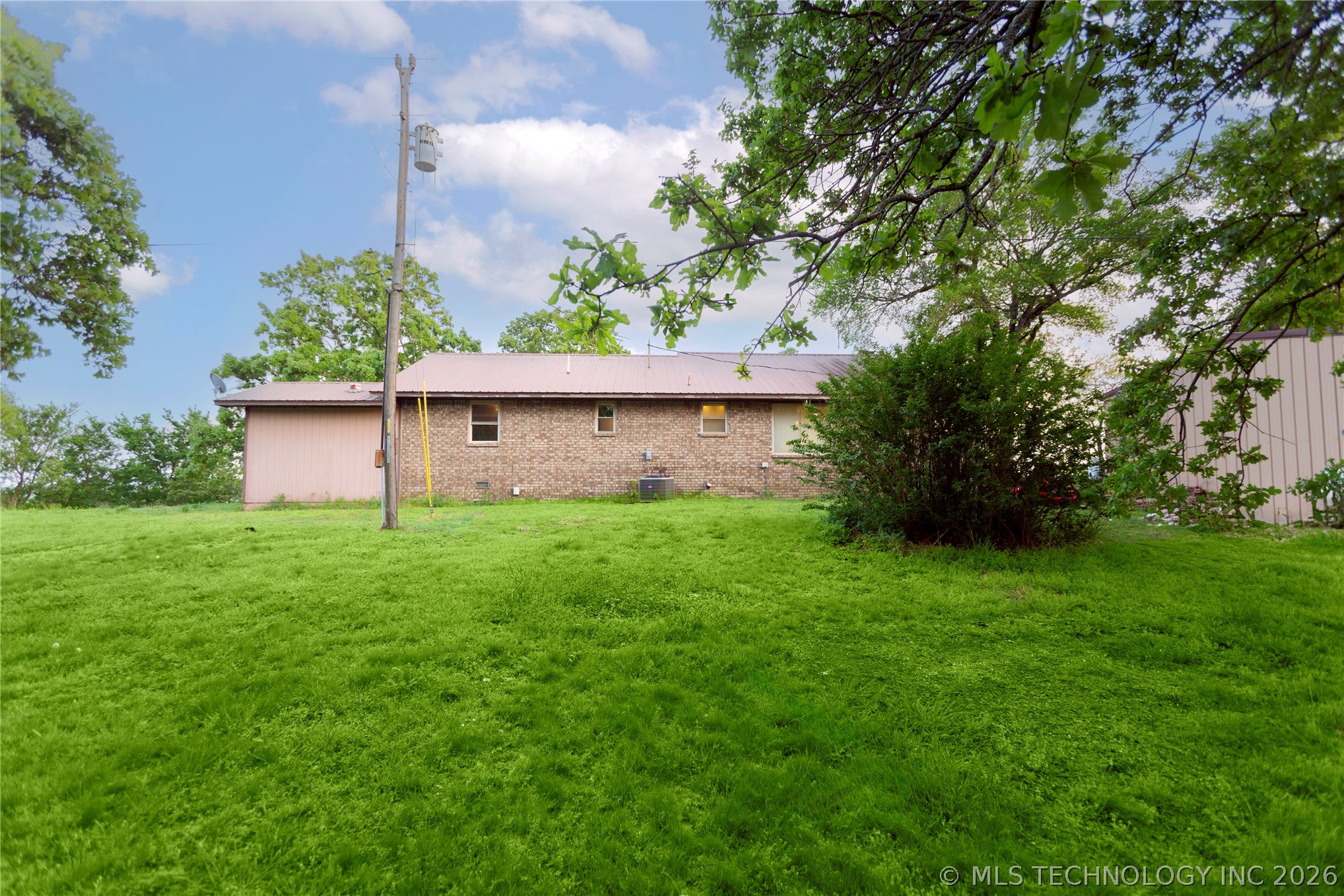 106754 S 4282 Property Photo 42