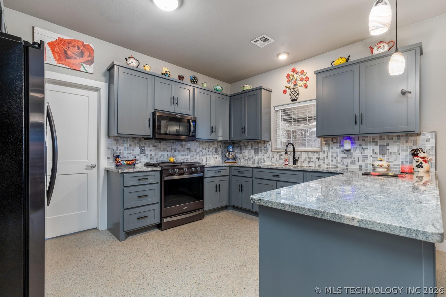 24936 S 611 Road Property Photo 6
