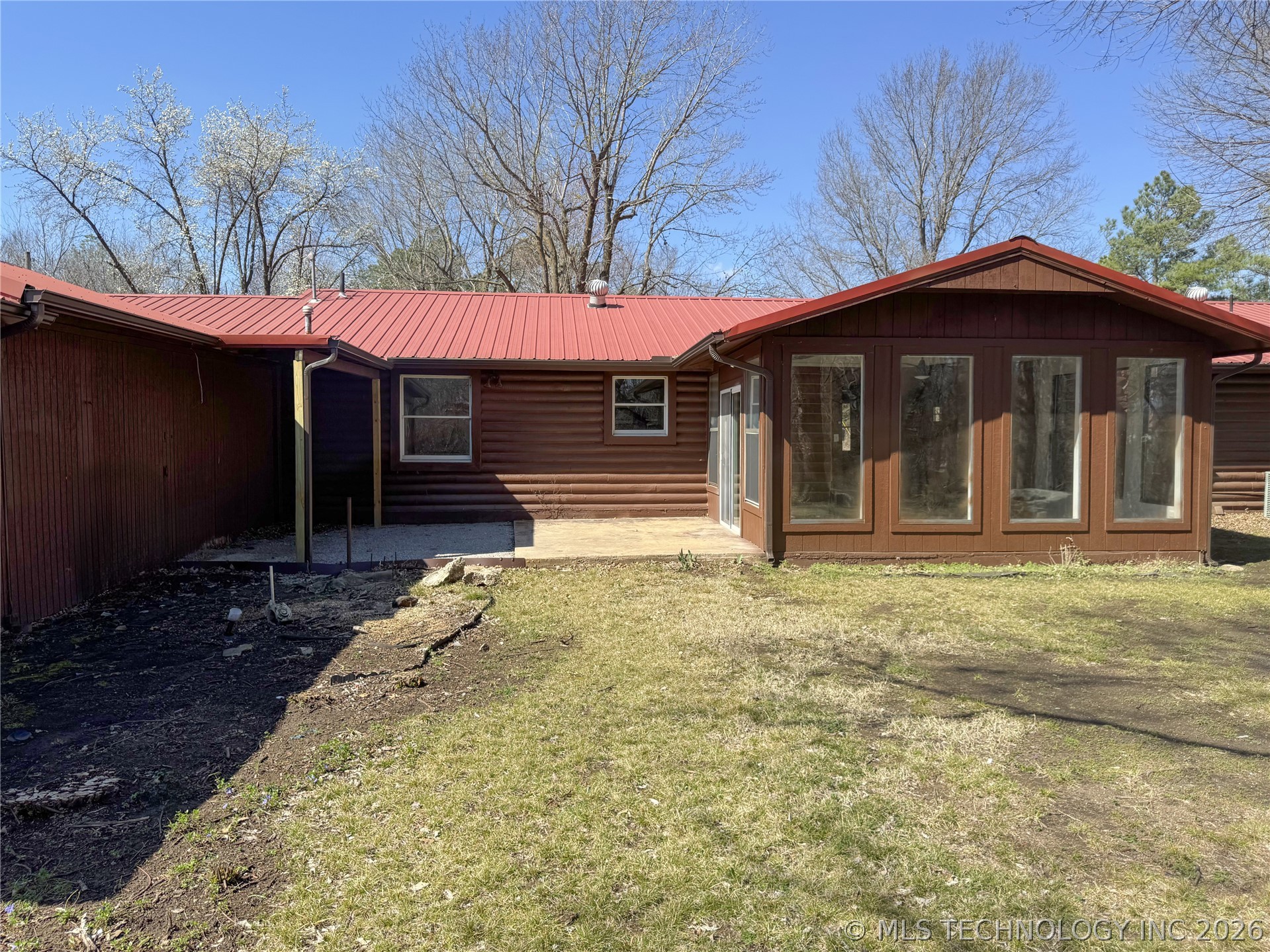 30220 N 3956 Drive Property Photo 3