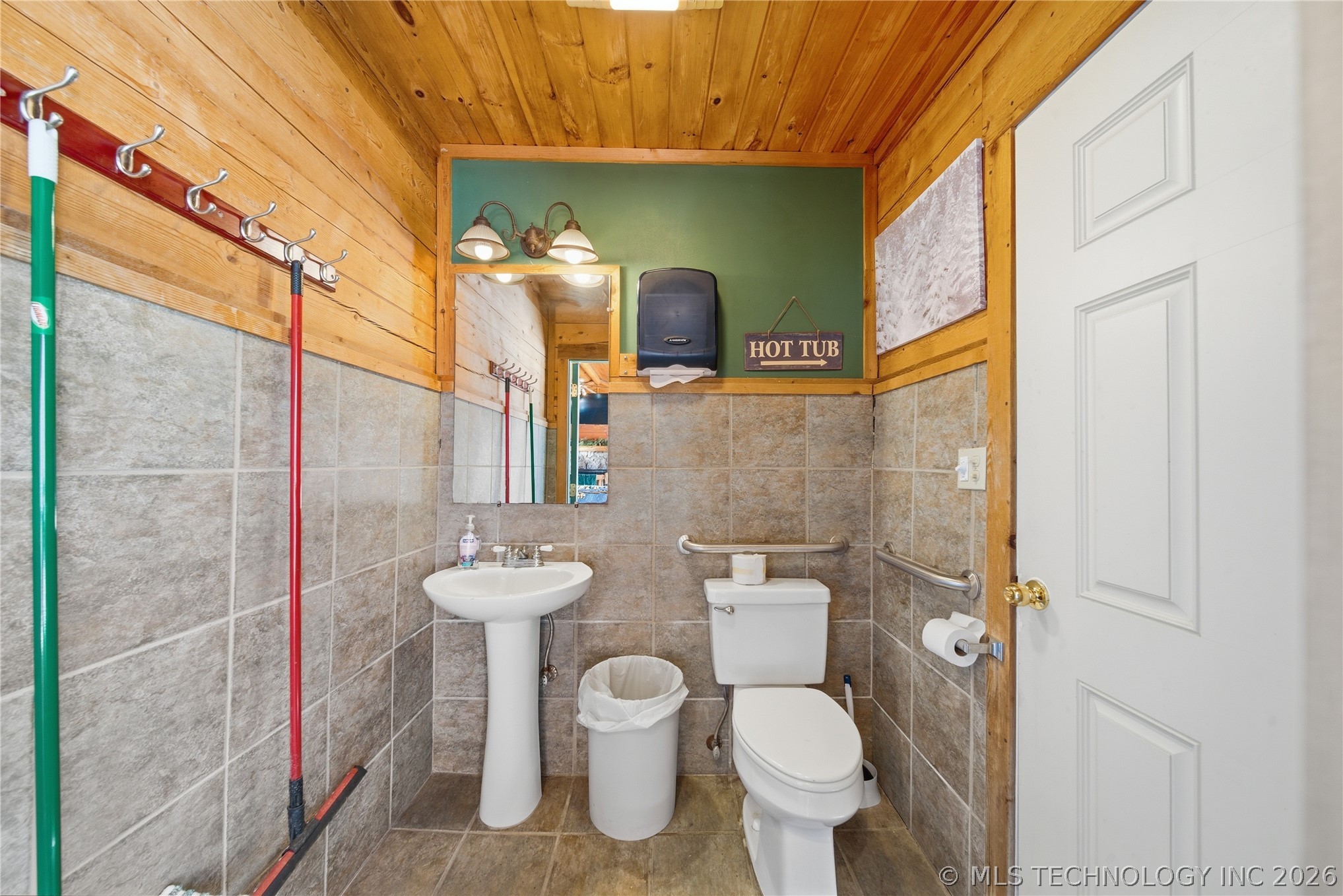 33635 Dock Road R Property Photo 17