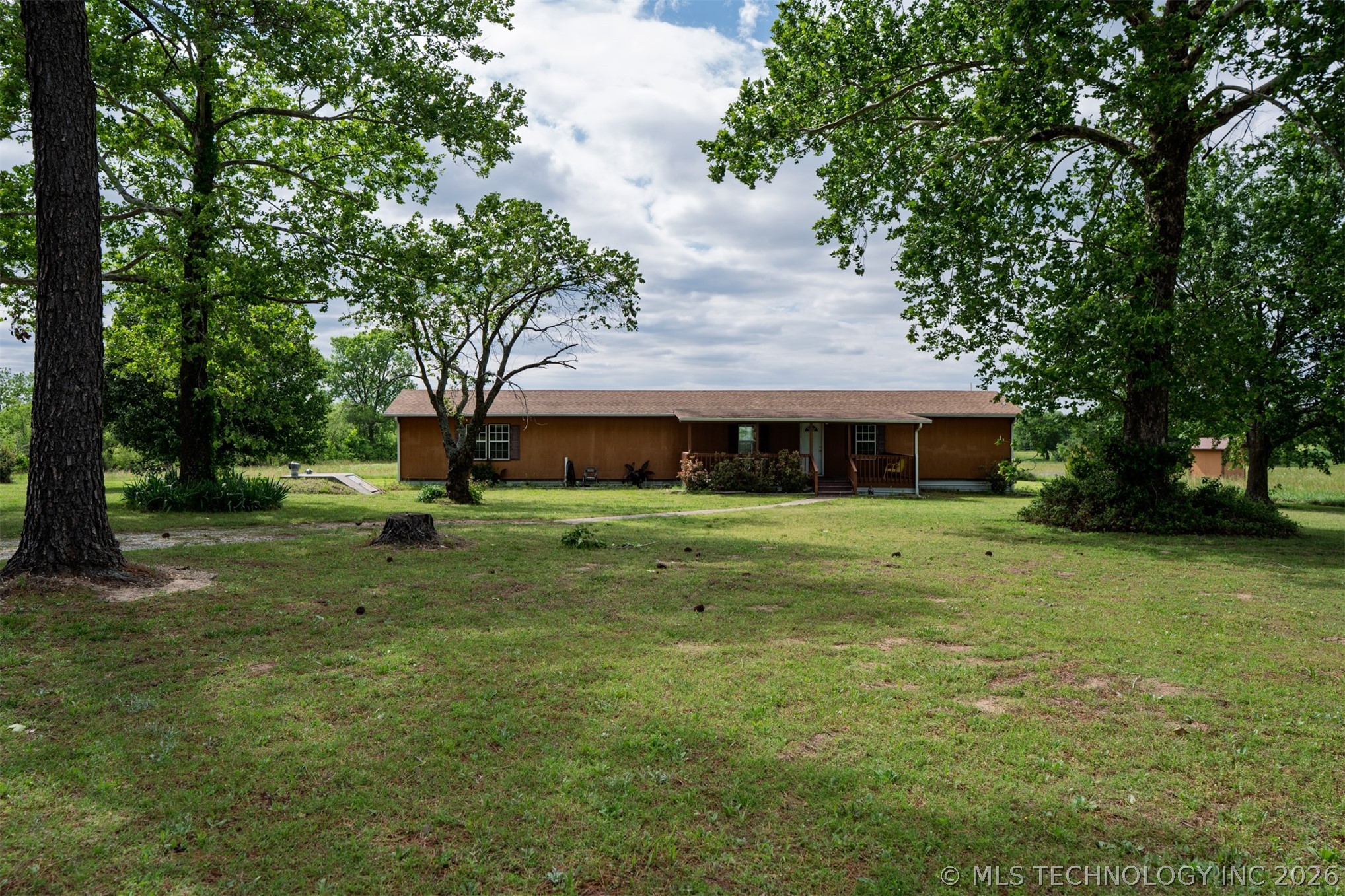 103051 N 3810 Property Photo 7