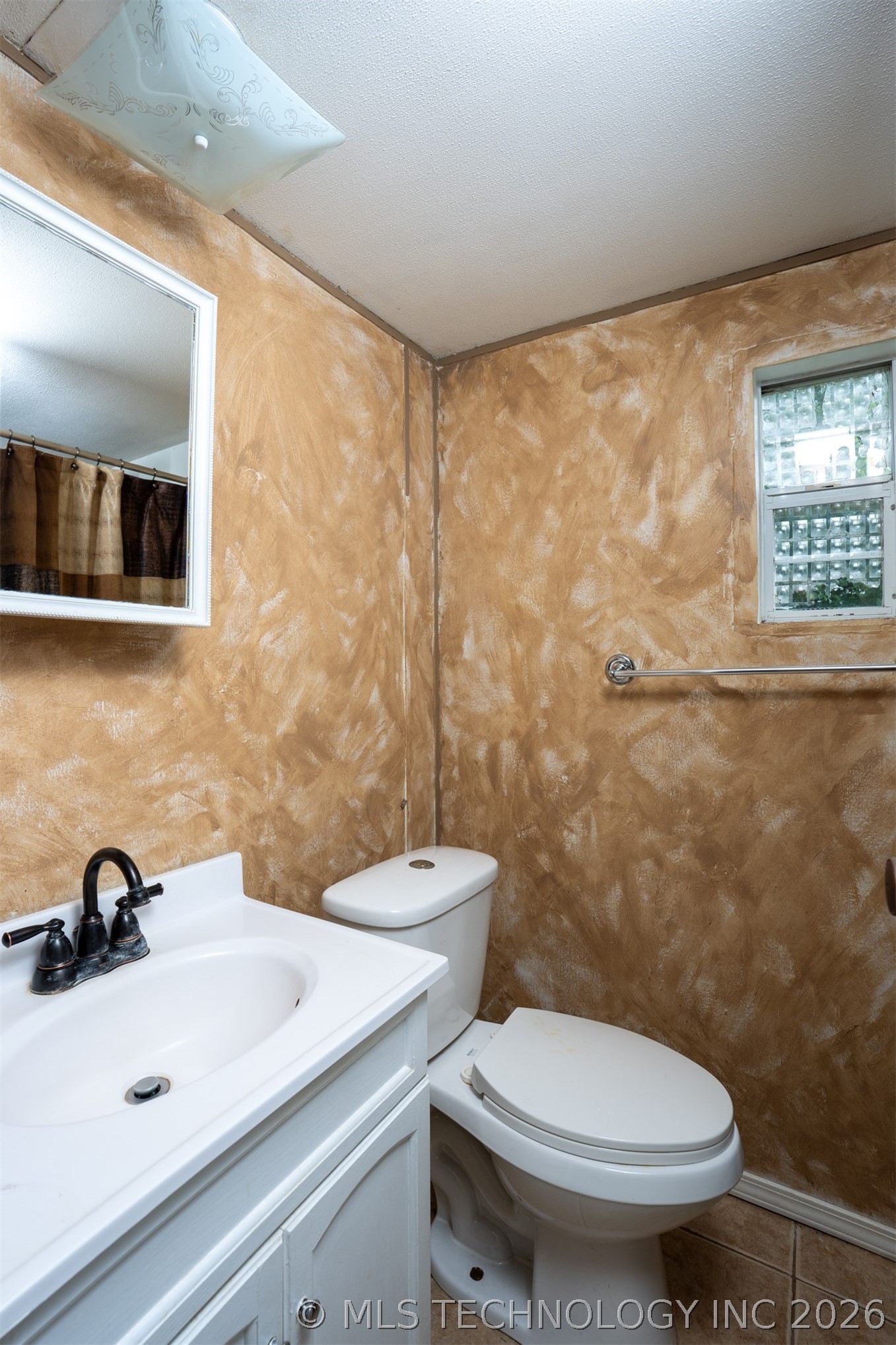 103051 N 3810 Property Photo 29