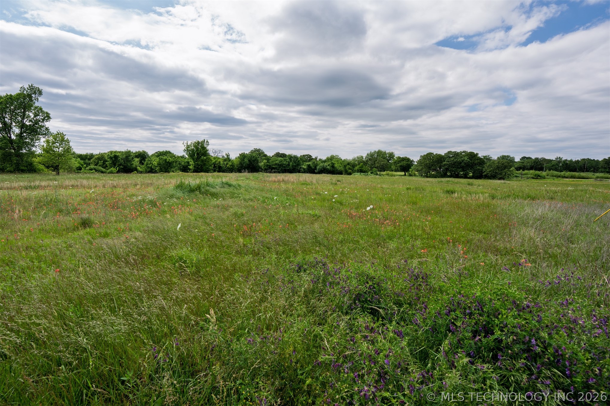 103051 N 3810 Property Photo 35