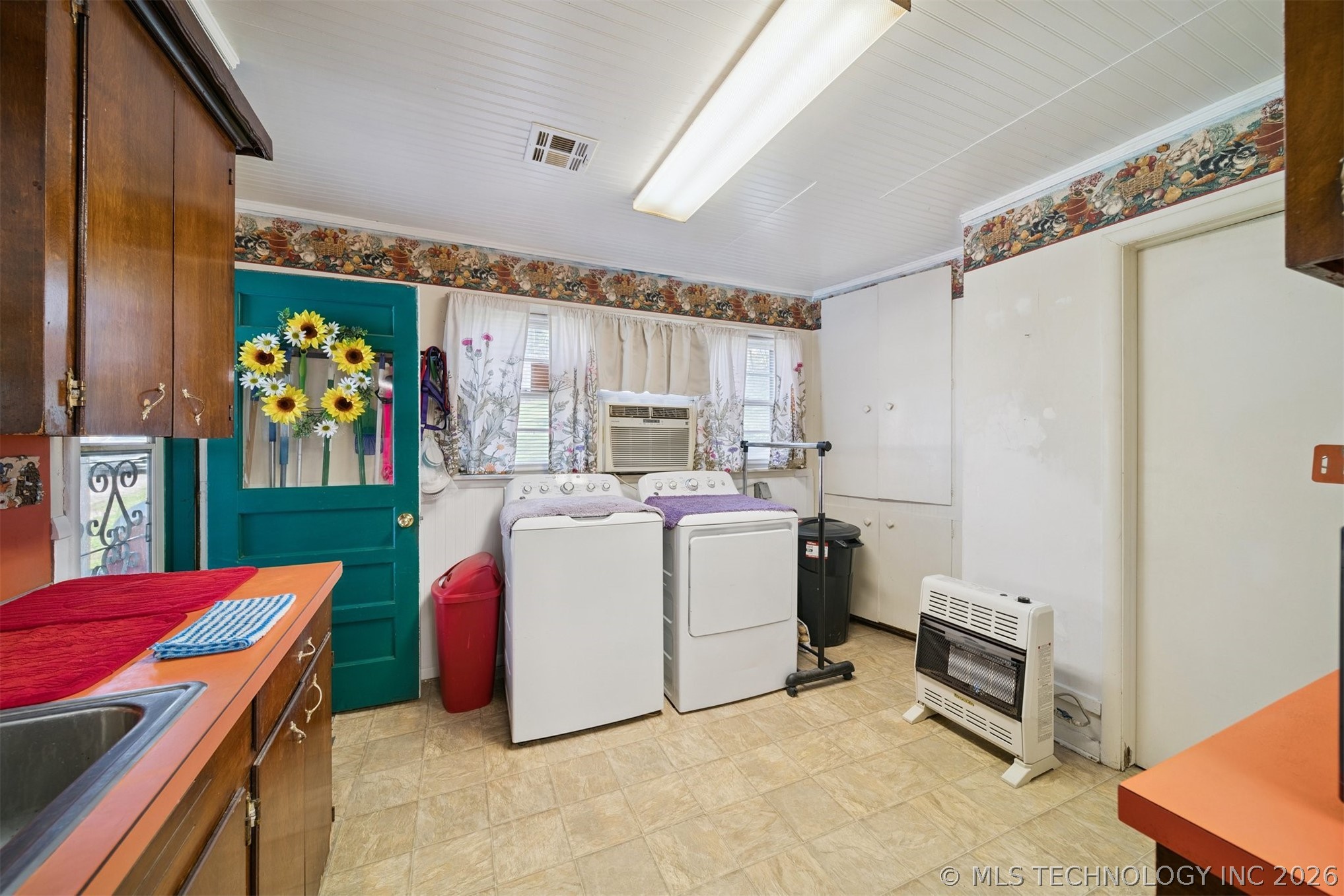 7002 E 482 Property Photo 11