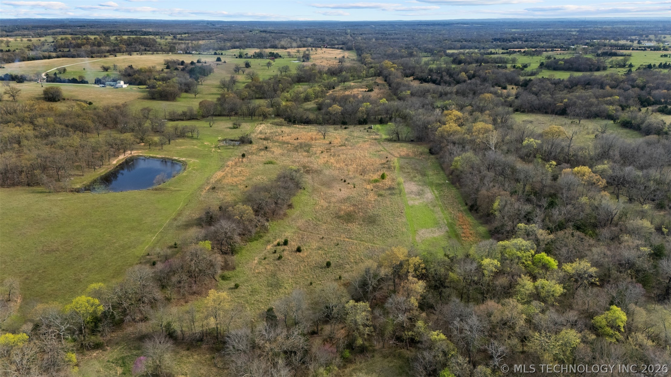 County Road 1600 Loop Property Photo 2