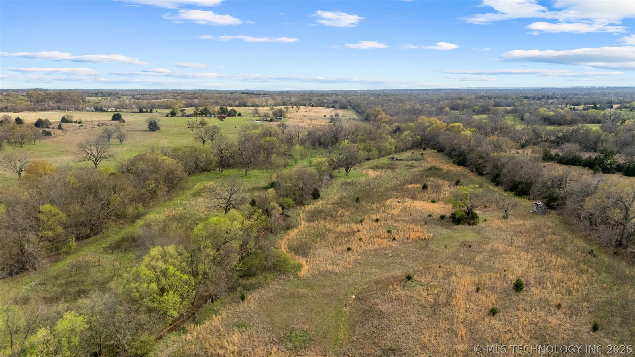 County Road 1600 Loop Property Photo 5