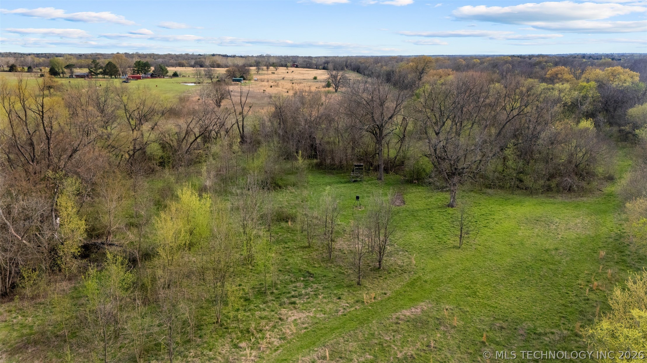 County Road 1600 Loop Property Photo 7