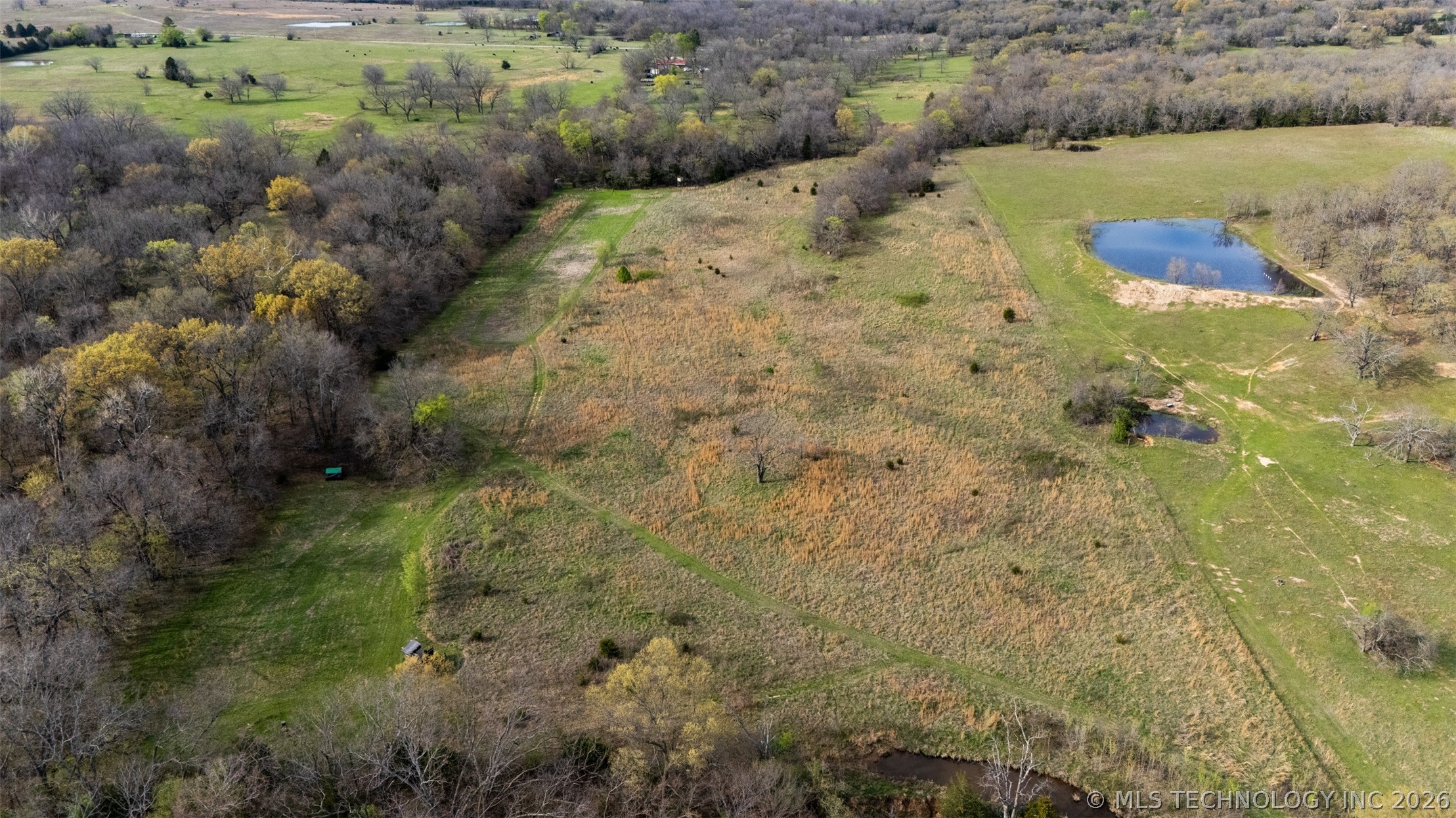 County Road 1600 Loop Property Photo 32