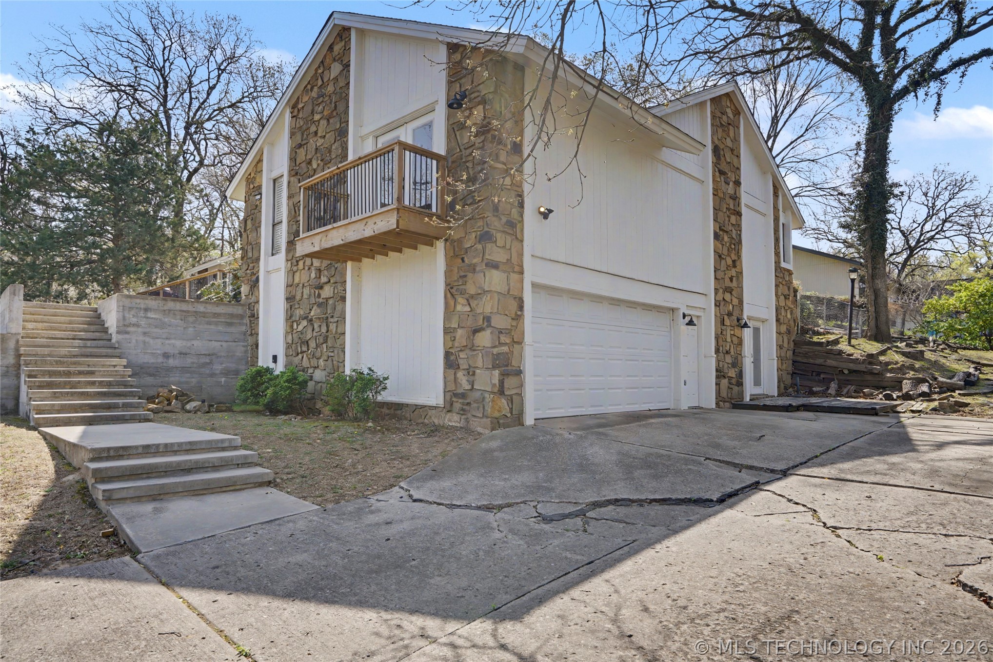 3526 E 75th Street Property Photo 5