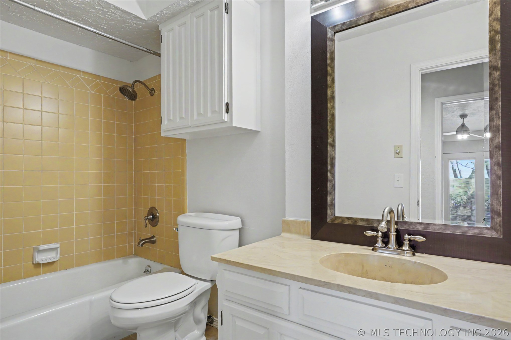 3526 E 75th Street Property Photo 42