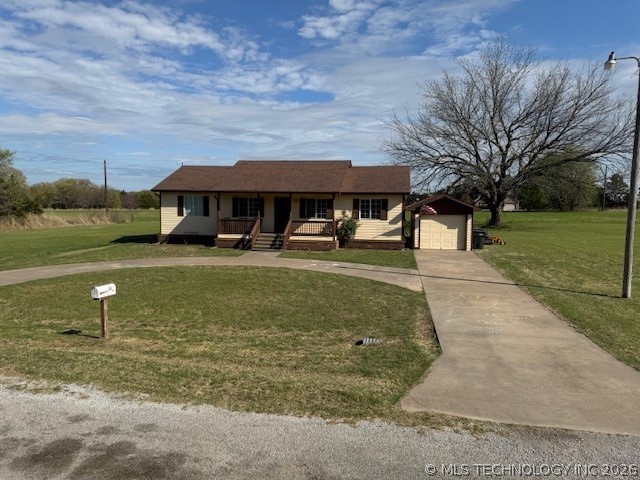 32 Holiday Road Property Photo 3