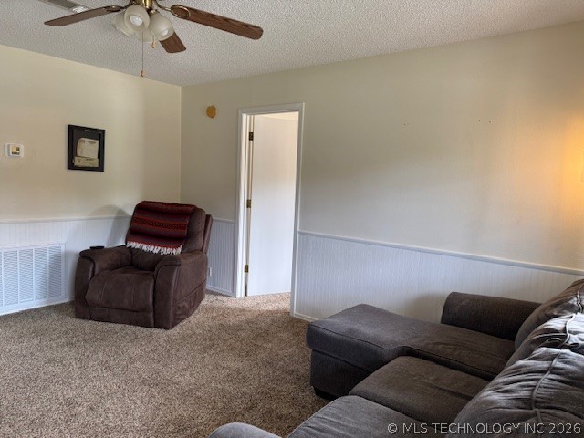 32 Holiday Road Property Photo 5
