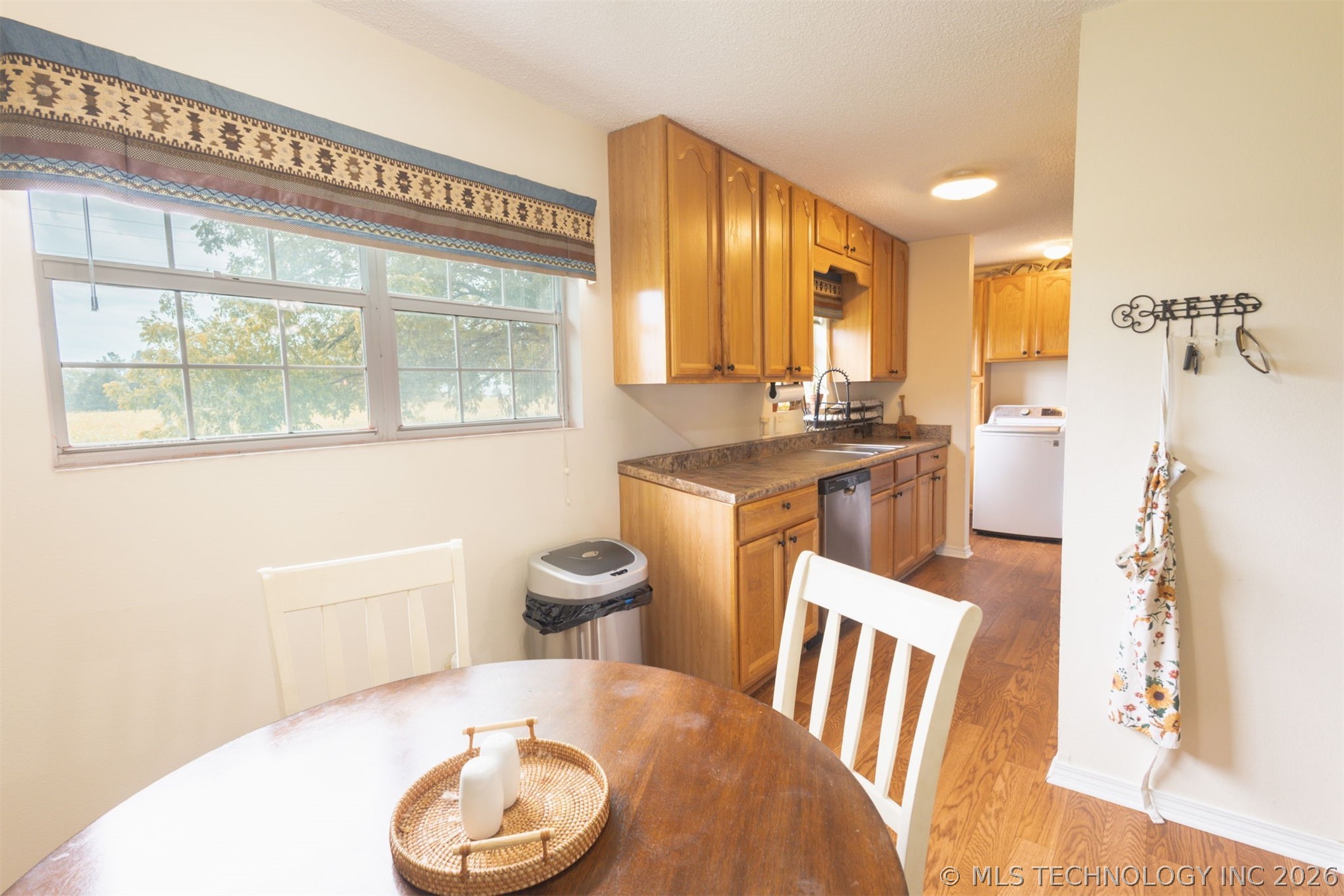 32 Holiday Road Property Photo 12