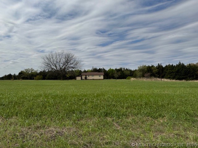 32 Holiday Road Property Photo 33