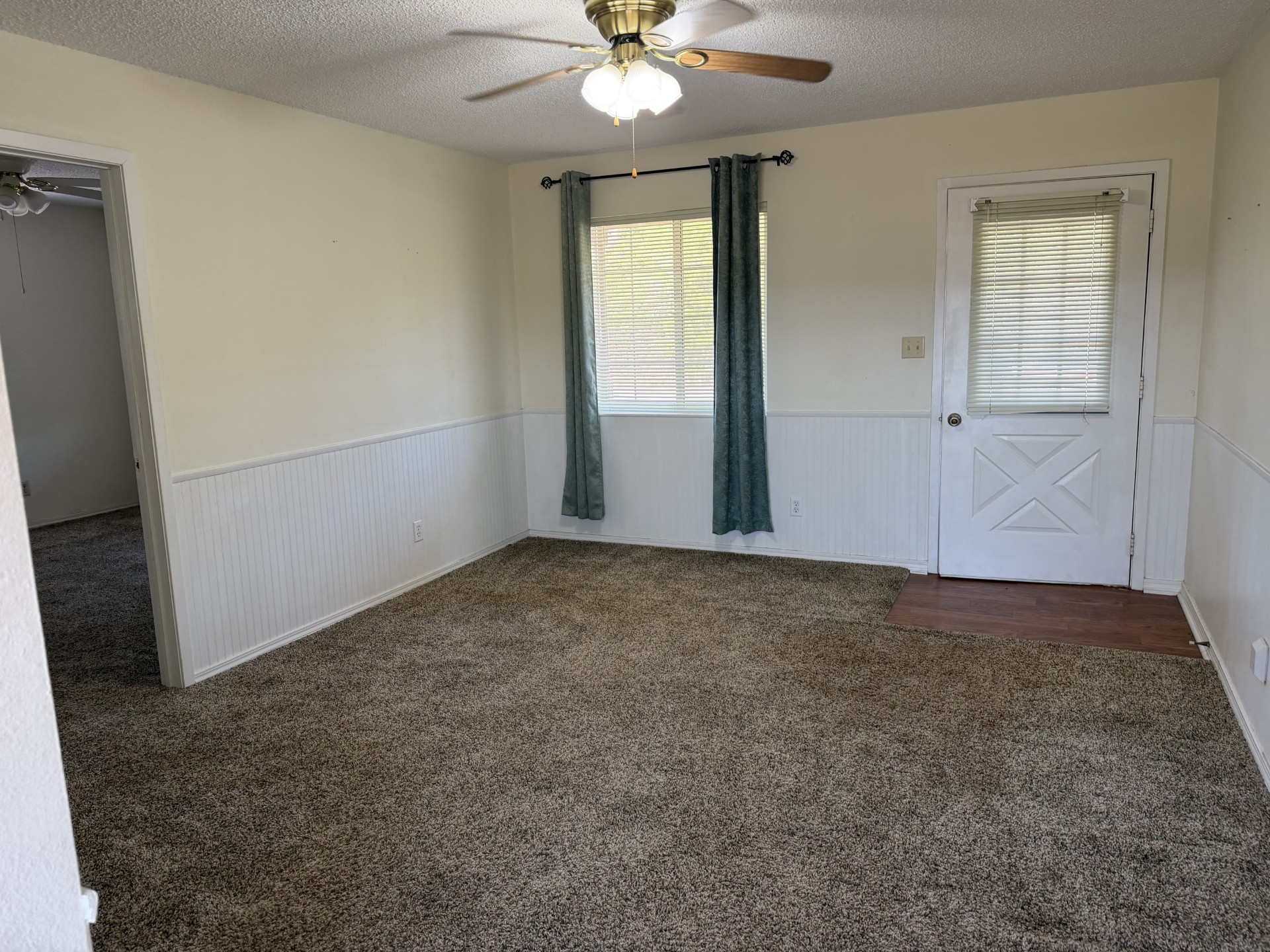32 Holiday Road Property Photo 53