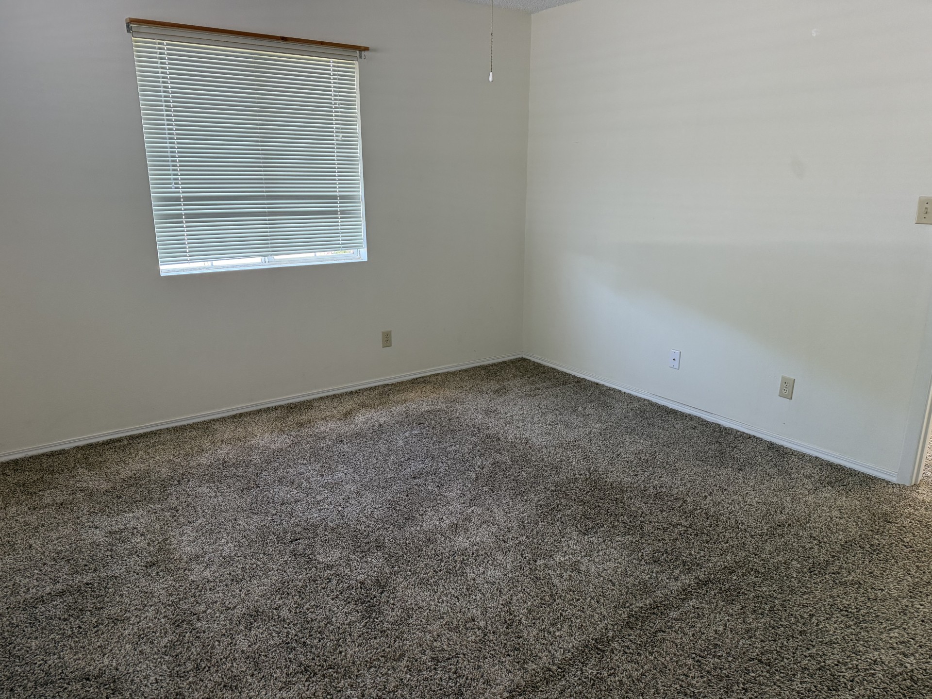 32 Holiday Road Property Photo 54