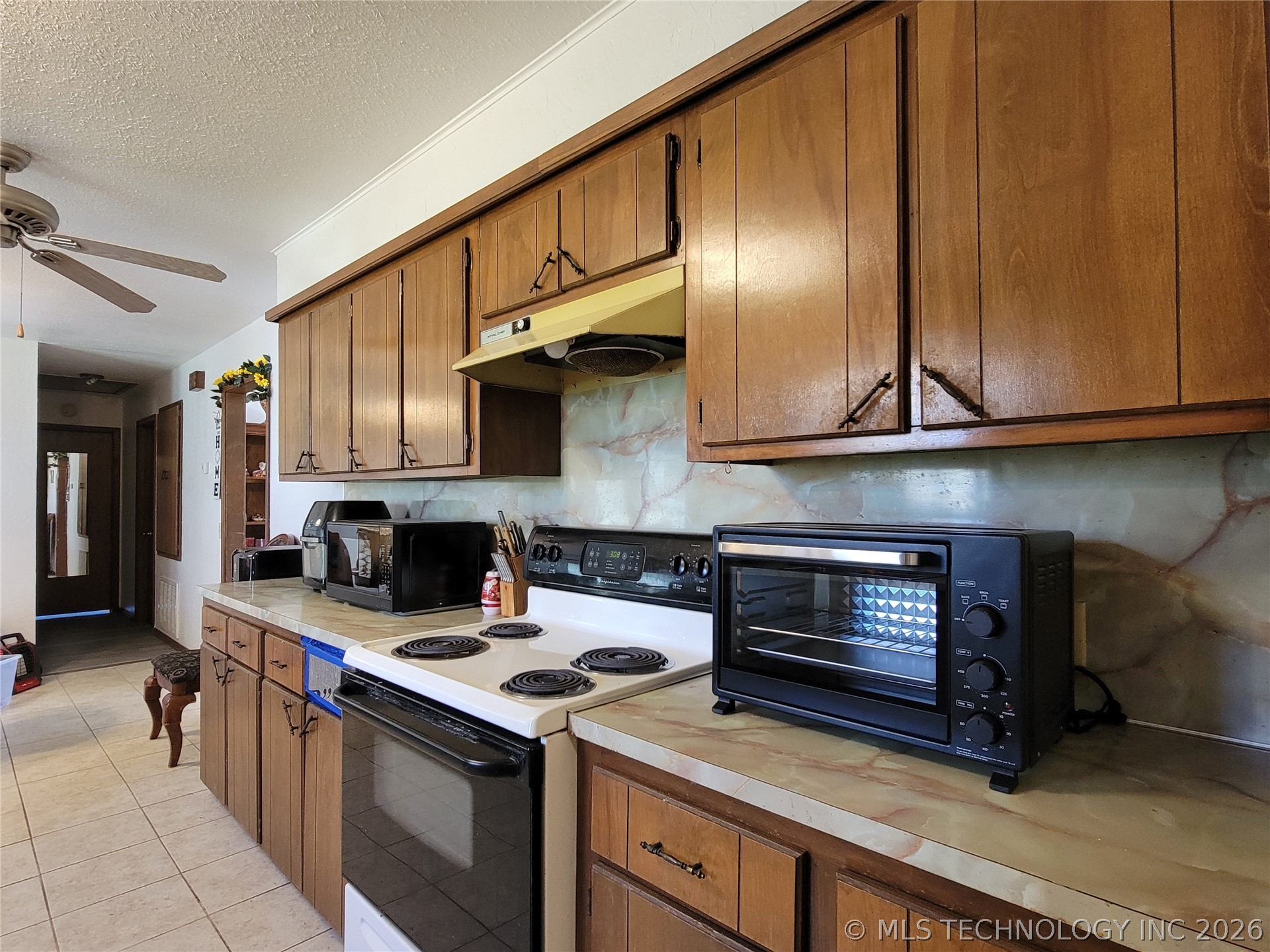 466229 Us Highway 64 Property Photo 9