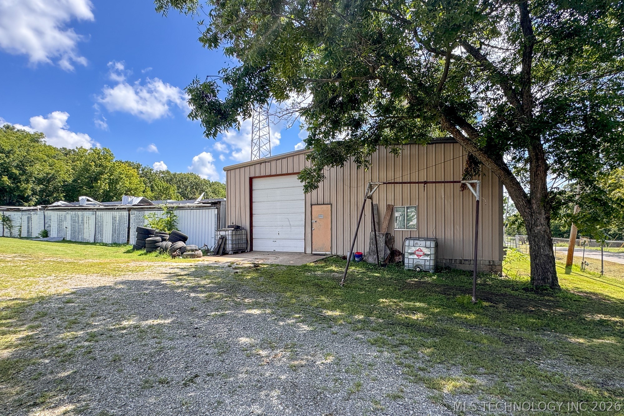 34147 E 700 Road Property Photo 2