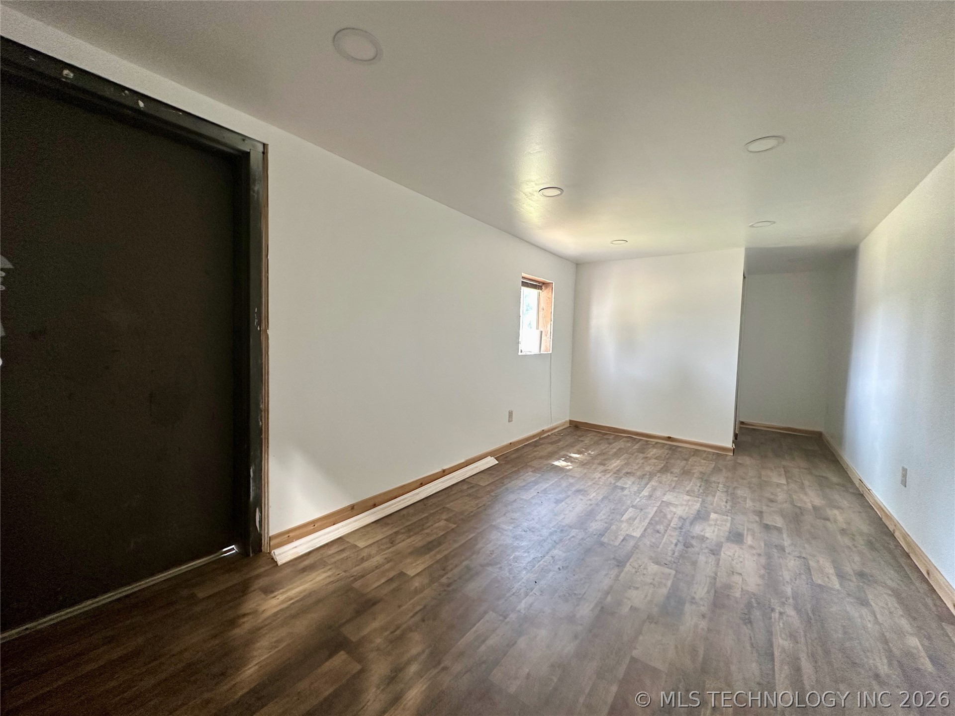34147 E 700 Road Property Photo 5